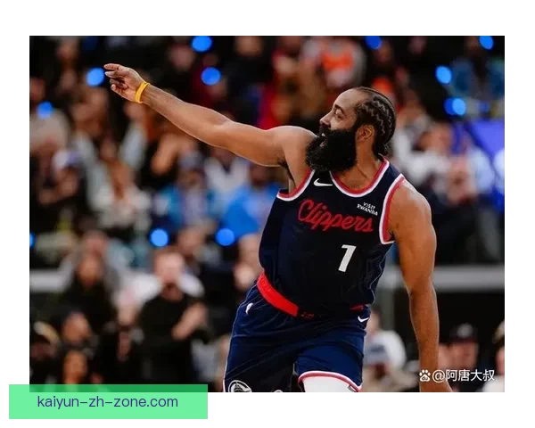 东契奇复出迎战哈登 快船力争三连胜冲击季后赛 东契奇复出迎战哈登 快船力争三连胜冲击季后赛